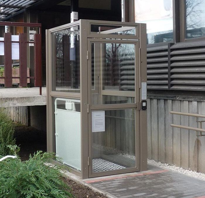 Vertical platform lift